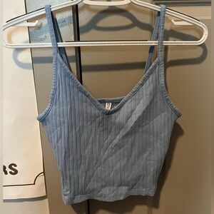 H&M light blue crop top